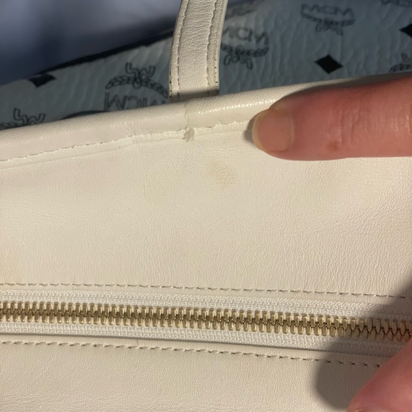 MCM Moments Anya Tote w/Bunny Charm - Picture 14 of 14